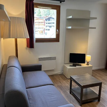 Апартаменты Coeur Des Ours A N02 - 3p6 Ле дез Альп